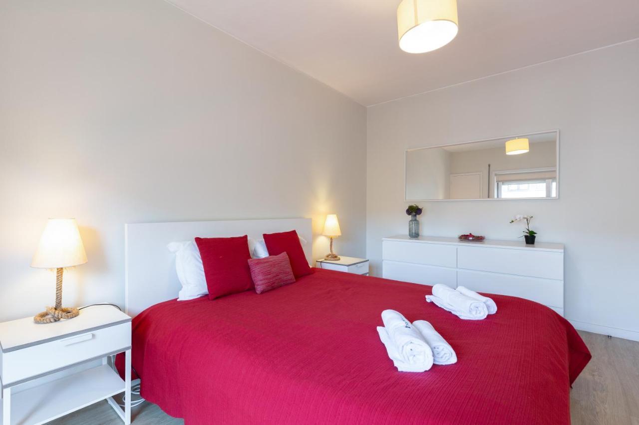 Host Wise - Trendy Bright Flats With Jacuzzi - 5 Min Beach Matosinhos  Luaran gambar