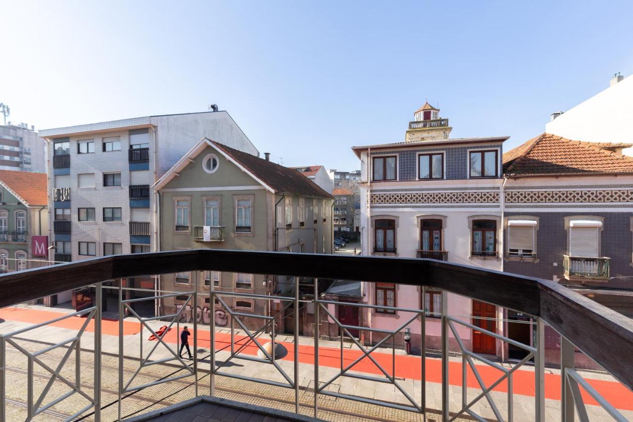 Host Wise - Trendy Bright Flats With Jacuzzi - 5 Min Beach Matosinhos  Luaran gambar