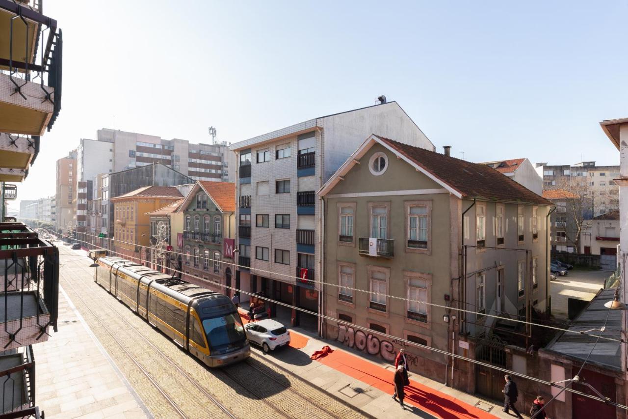 Host Wise - Trendy Bright Flats With Jacuzzi - 5 Min Beach Matosinhos  Luaran gambar