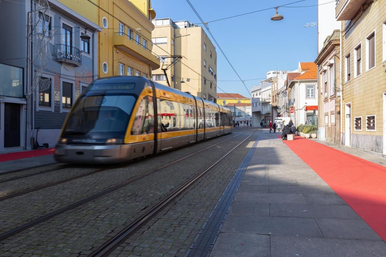 Host Wise - Trendy Bright Flats With Jacuzzi - 5 Min Beach Matosinhos  Luaran gambar