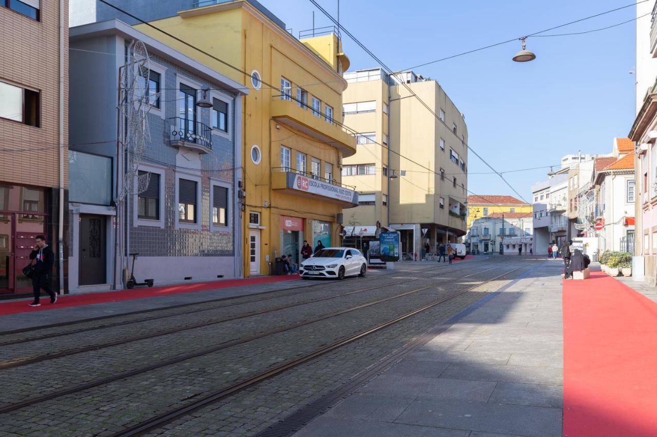 Host Wise - Trendy Bright Flats With Jacuzzi - 5 Min Beach Matosinhos  Luaran gambar