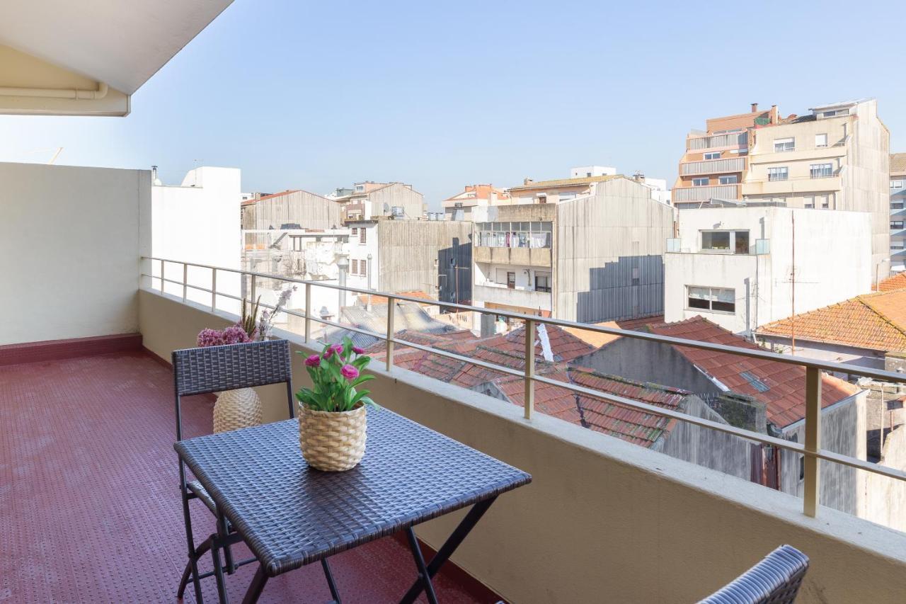 Host Wise - Trendy Bright Flats With Jacuzzi - 5 Min Beach Matosinhos  Luaran gambar