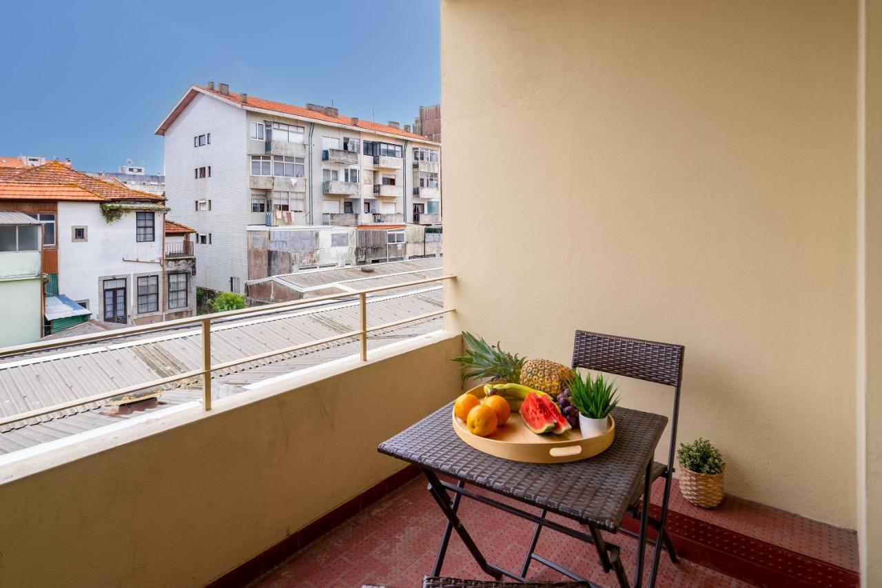 Host Wise - Trendy Bright Flats With Jacuzzi - 5 Min Beach Matosinhos  Luaran gambar